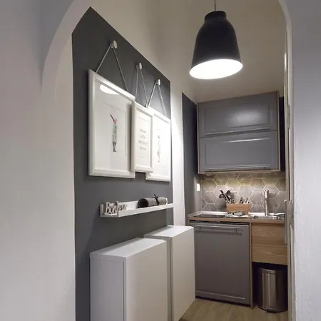 Apartment Mdr Duomo *